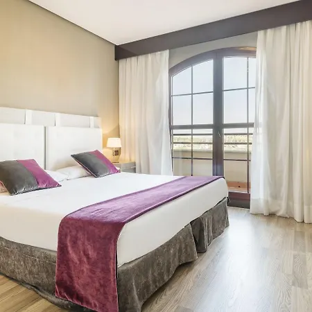 Hotell Ilunion Golf 4*