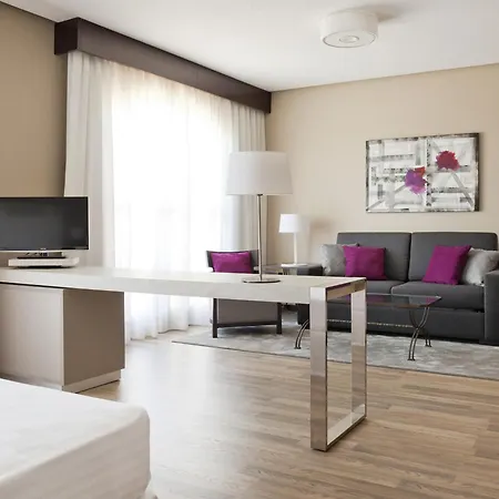 Hotel Ilunion Golf 4*