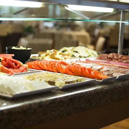 Ilunion Golf Hotel 4*