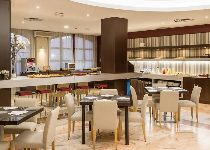 Hotel Ilunion Golf 4*