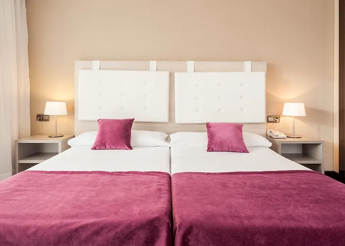 Ilunion Golf Hotel 4*