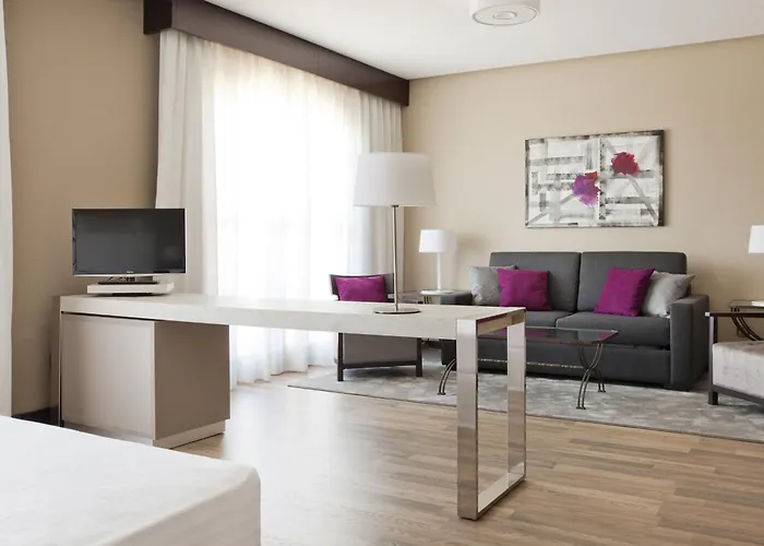 Hotel Ilunion Golf 4*